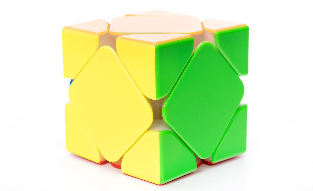 GAN Skewb Magnetic Core Magnets stickerless in hand