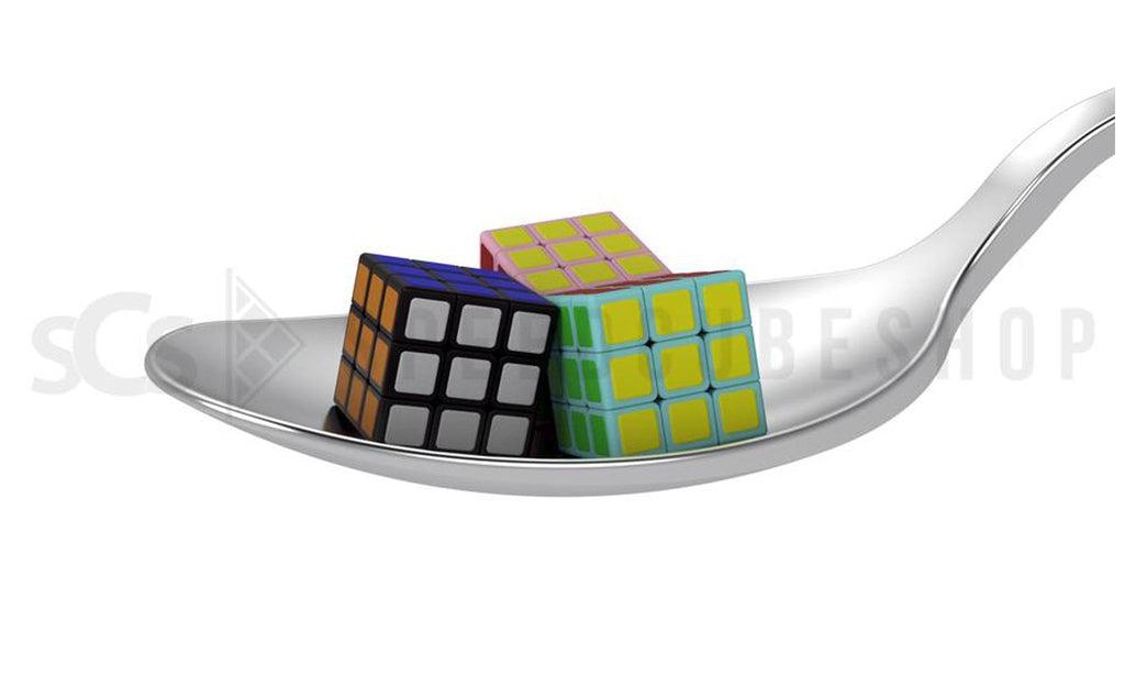 Mini 1cm 3x3 World's Smallest Cube black detail