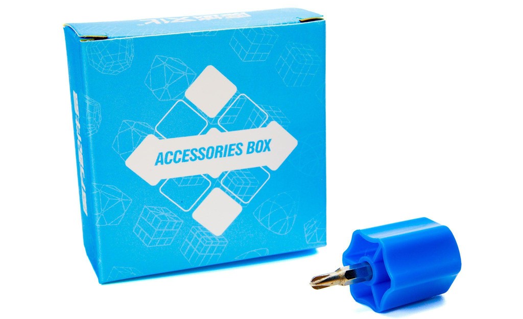 MoYu AoSu 4x4 V7 Single-Track Magnetic stickerless detail