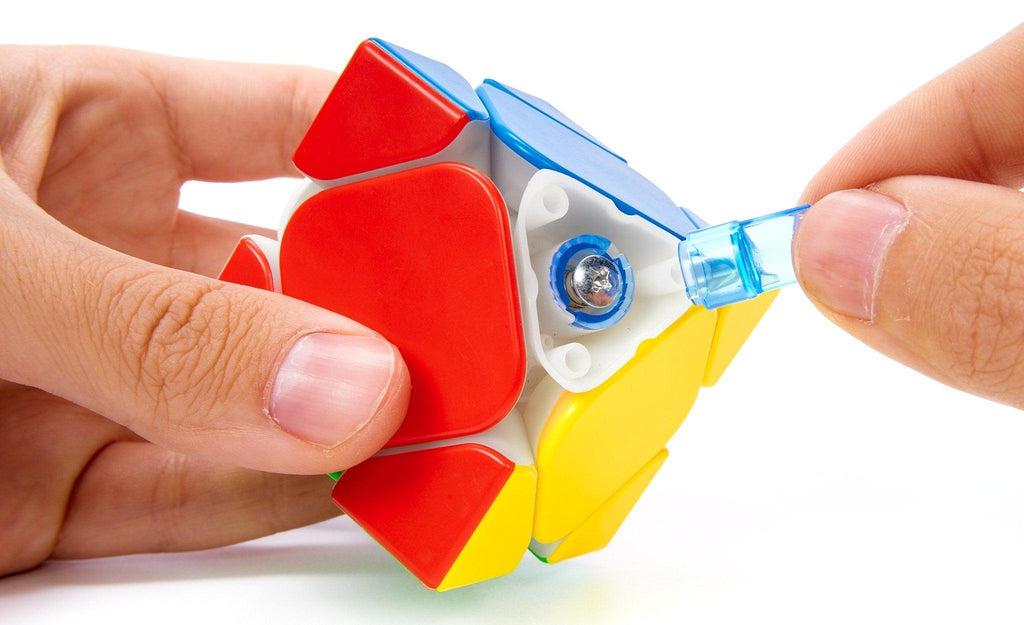 MoYu RS Skewb Magnetic stickerless detail