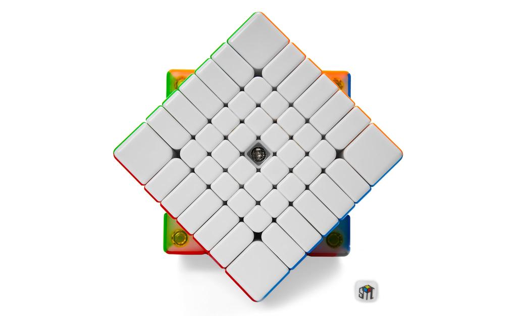 DianSheng SMC 7x7 Mini Magnetic Core Magnets 56mm in hand