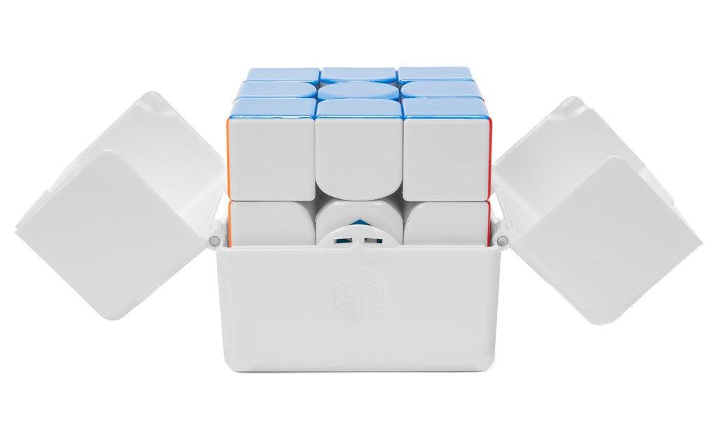 GAN 11 Pro 3x3 Magnetic Core Magnets UV Coated stickerless detail