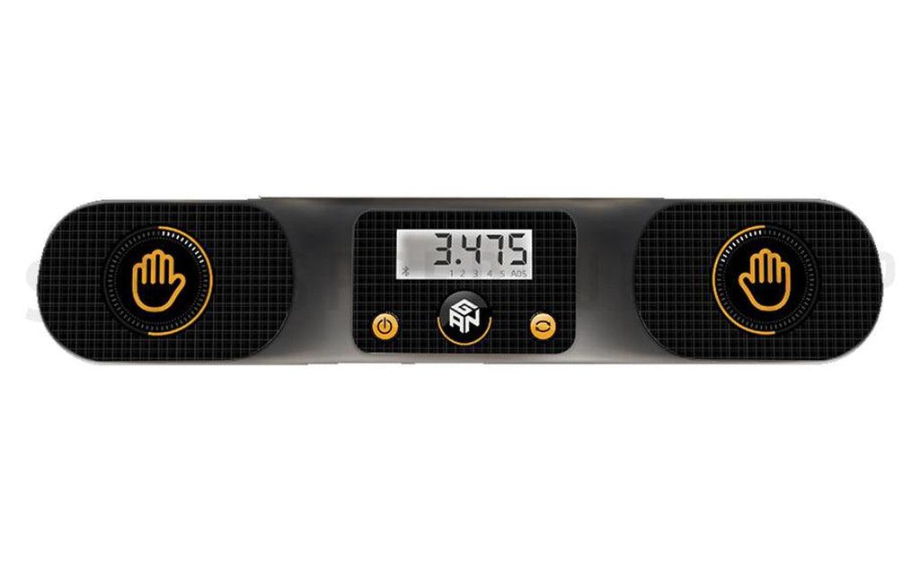 GAN Bluetooth Smart Timer black in hand