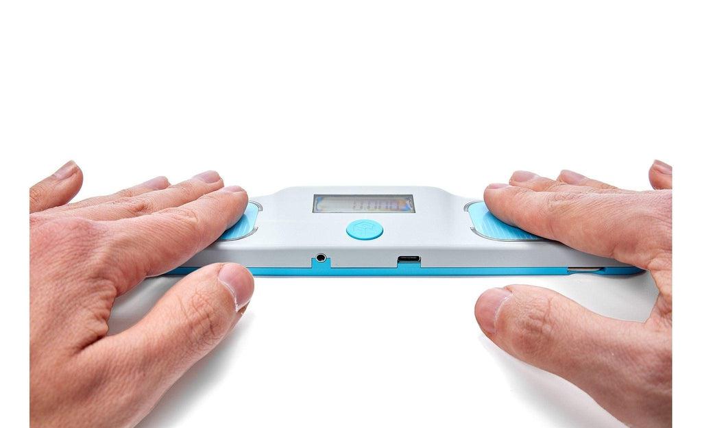 GAN Halo Bluetooth Timer Smart blue in hand