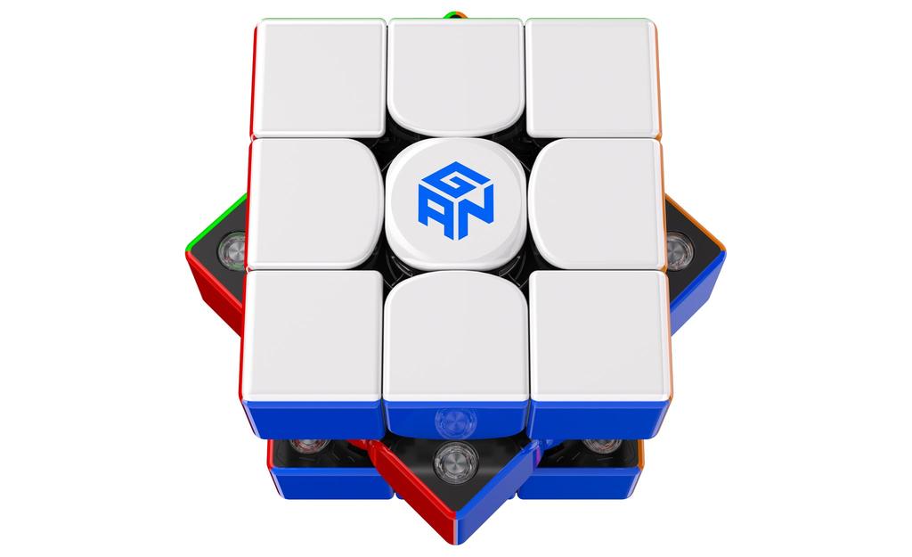 GAN V100 3x3 Magnetic MagLev Core Magnets UV Coated stickerless detail