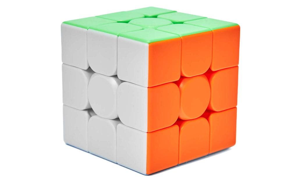 MoYu MeiLong 3x3 in hand