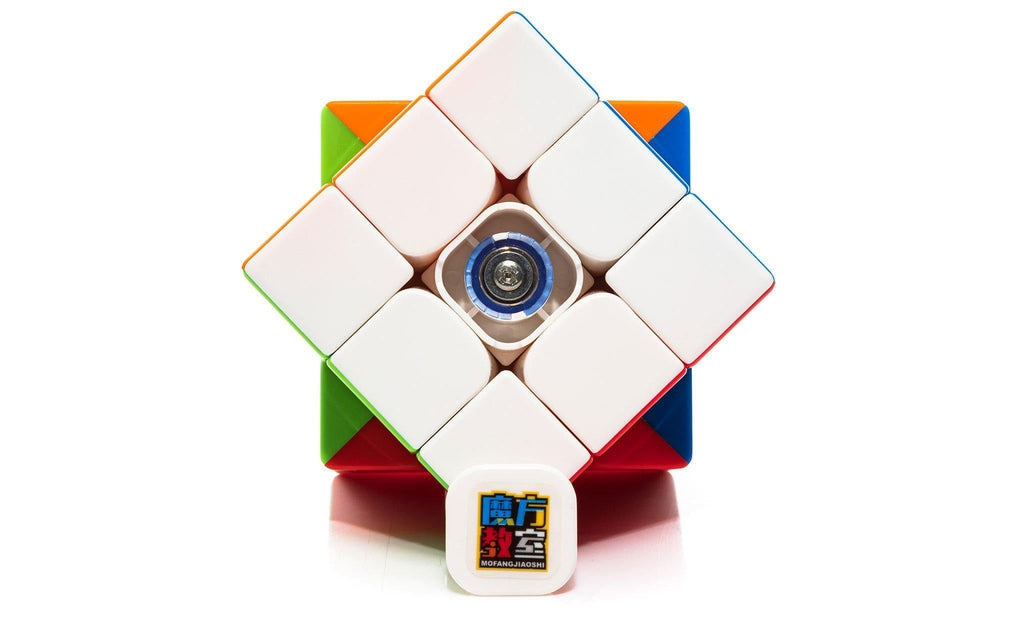 MoYu RS3 M 2021 3x3 Magnetic MagLev stickerless in hand