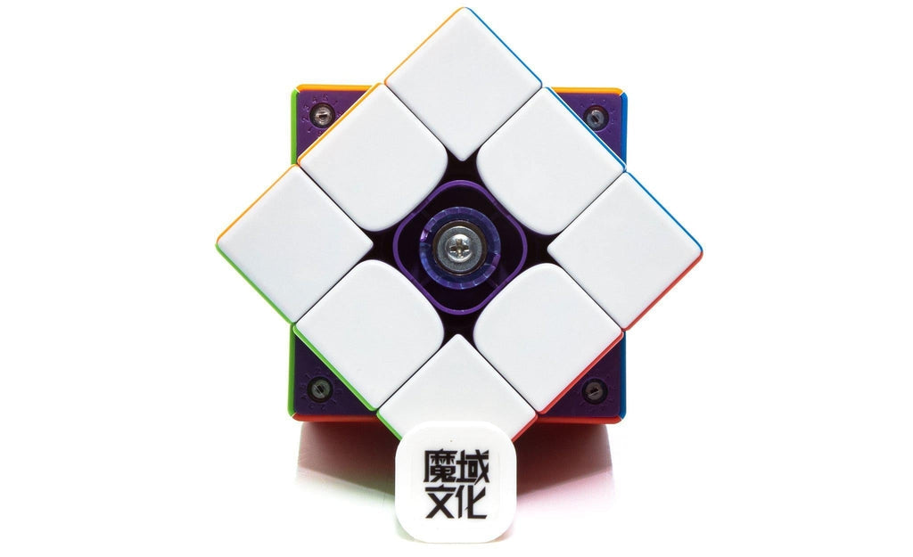 MoYu WeiLong WR M 2021 3x3 Magnetic MagLev stickerless in hand