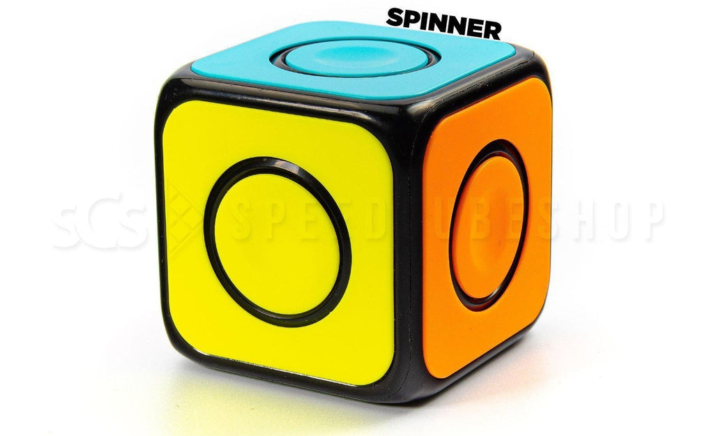 QiYi O2 Cube 2 Versions More Puzzles in hand