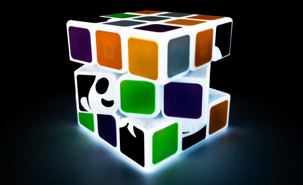 Spooky Cube Glow in the Dark Limited Edition 3x3 angled