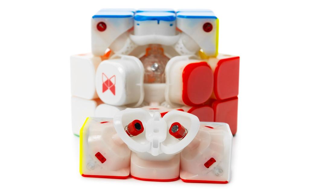 X-Man Tornado 3x3 V5 Pioneer Magnetic MagLev 20-Magnet Ball-Core UV Coated stickerless detail