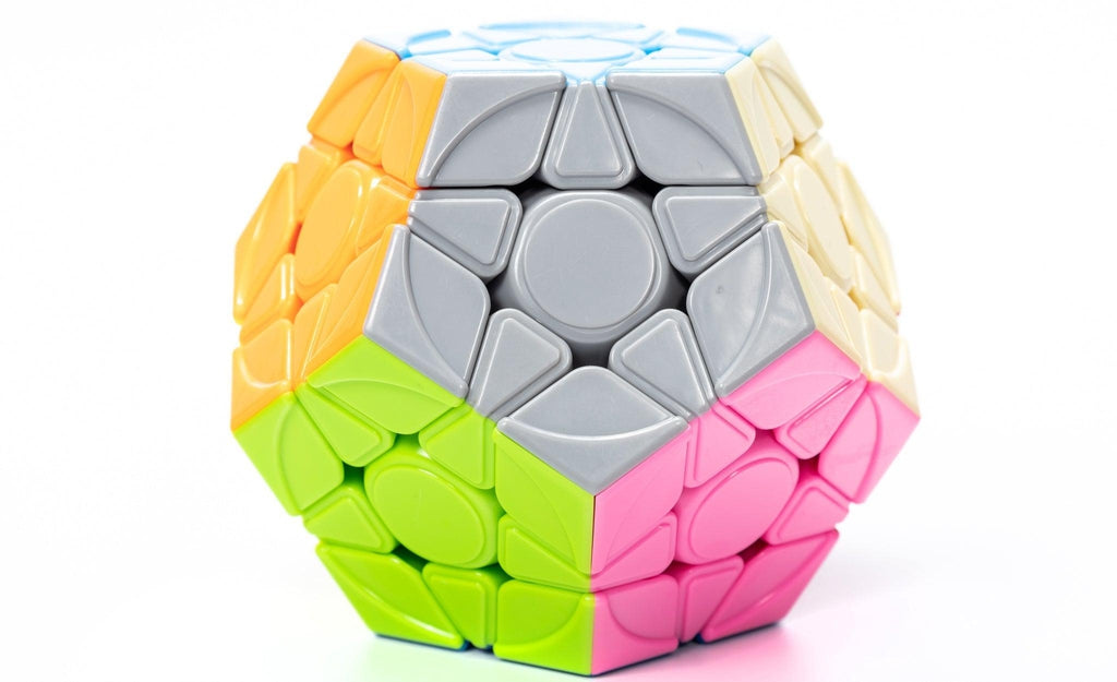 YJ YuHu Megaminx V2 Magnetic stickerless packaging