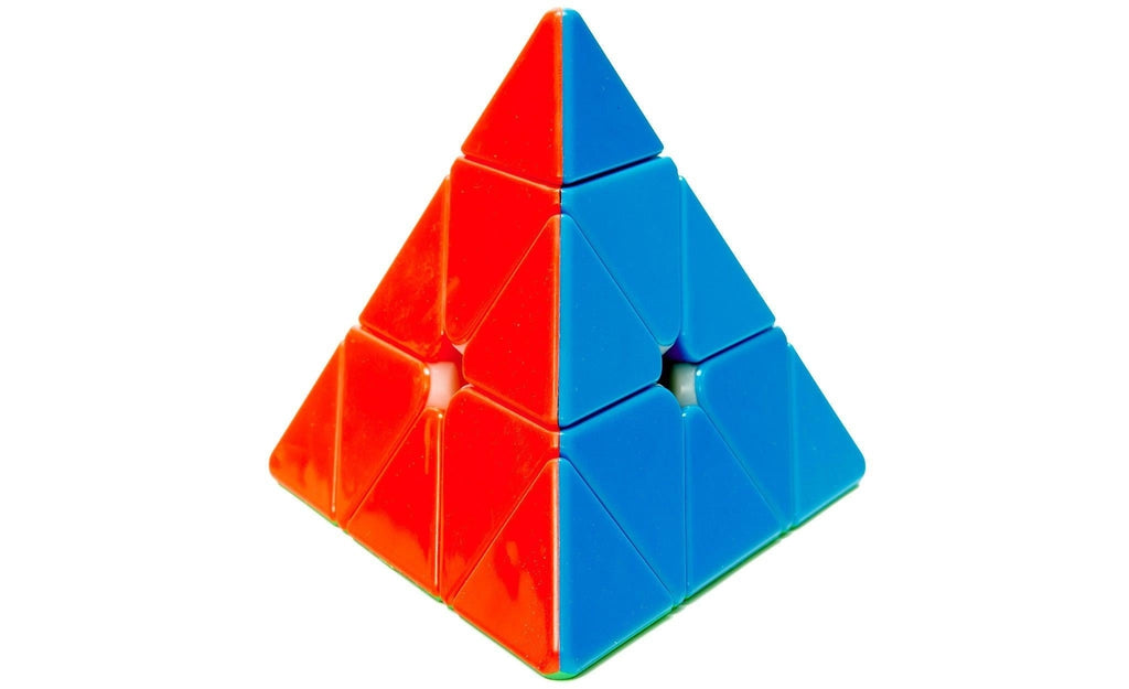 YuXin Little Magic Pyraminx stickerless angled
