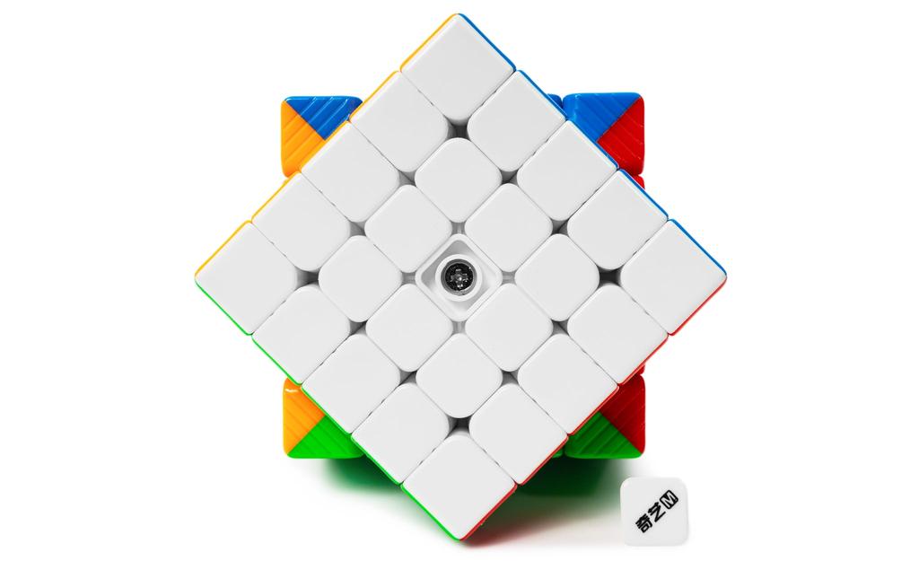 QiYi M Pro 5x5 Magnetic Ball-Core UV Coated stickerless in hand