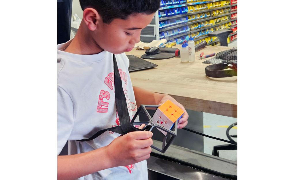 CubeGuard - Exoskeleton Speedcube Holster