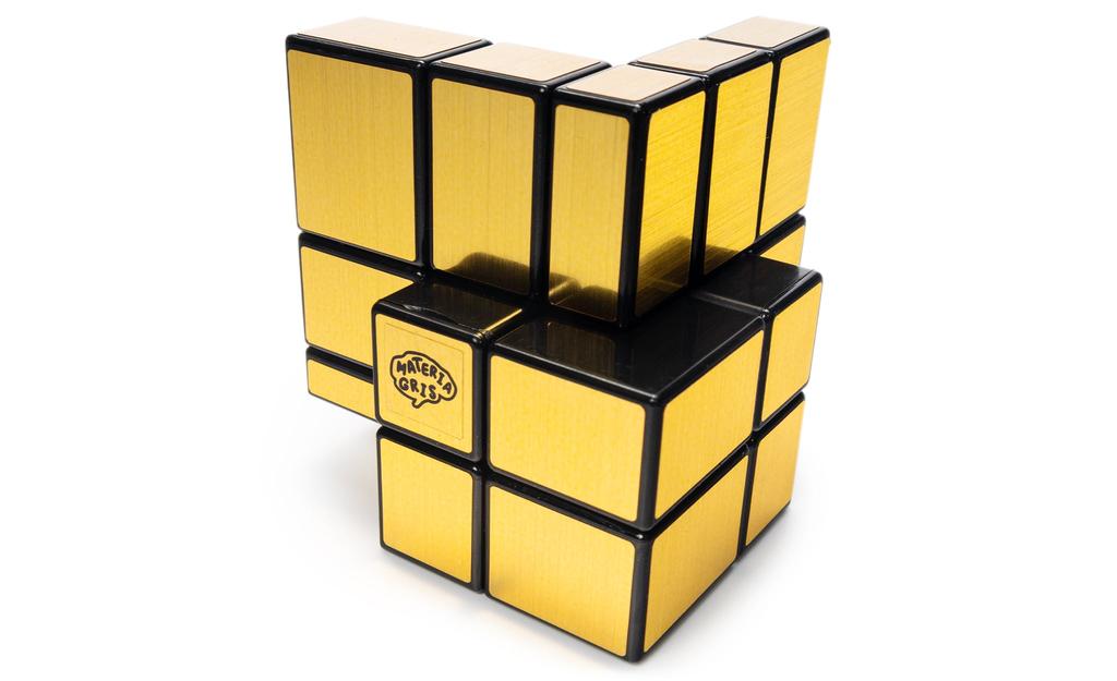 Gray Mirror Illusion (Mixed)