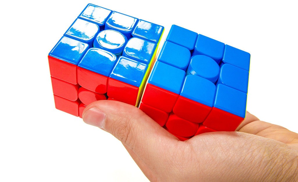 MoYu RS3 M 3x3 V5 (Magnetic, MagLev, Ball-Core, UV Coated) + Robot Box | SpeedCubeShop