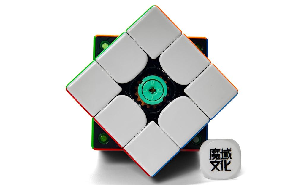 MoYu WeiLong V11 AI 3x3 (8-Magnet Ball-Core + MagLev + UV) - 18th Anni MoYu WeiLong V11 AI 3x3 (8-Magnet Ball-Core + MagLev + UV) - 18th Anni