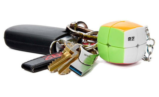 QiYi 2x2 Mini (Pillowed) - Keychain | SpeedCubeShop