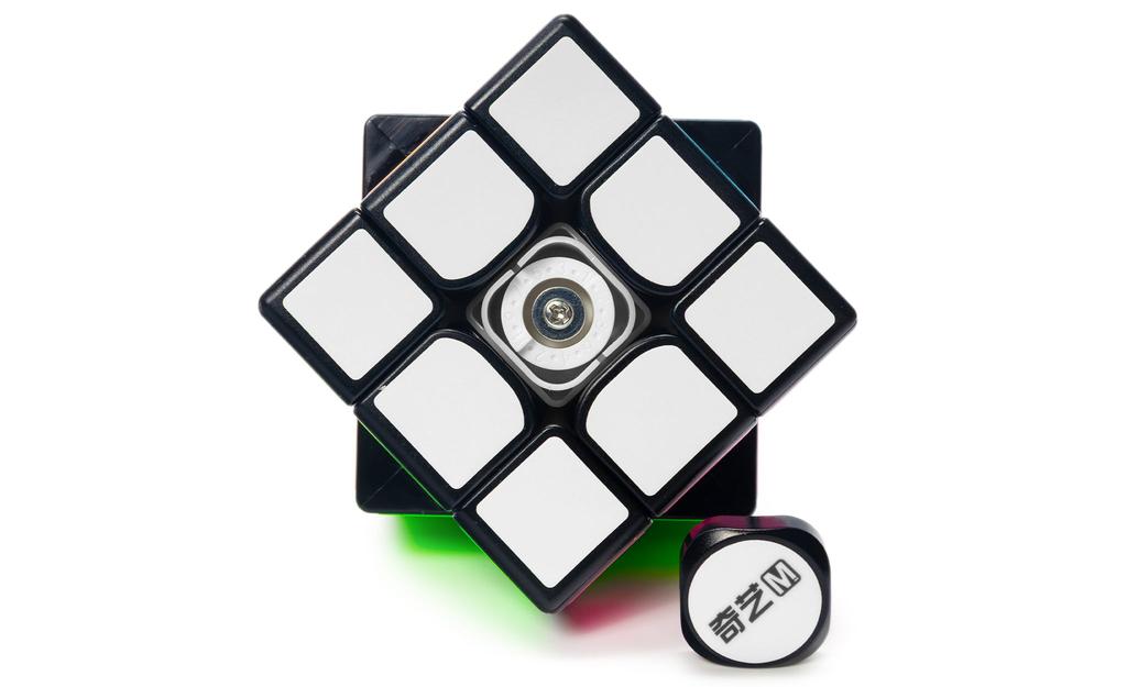 QiYi 3x3 (Magnetic, Glow in the Dark) | SpeedCubeShop