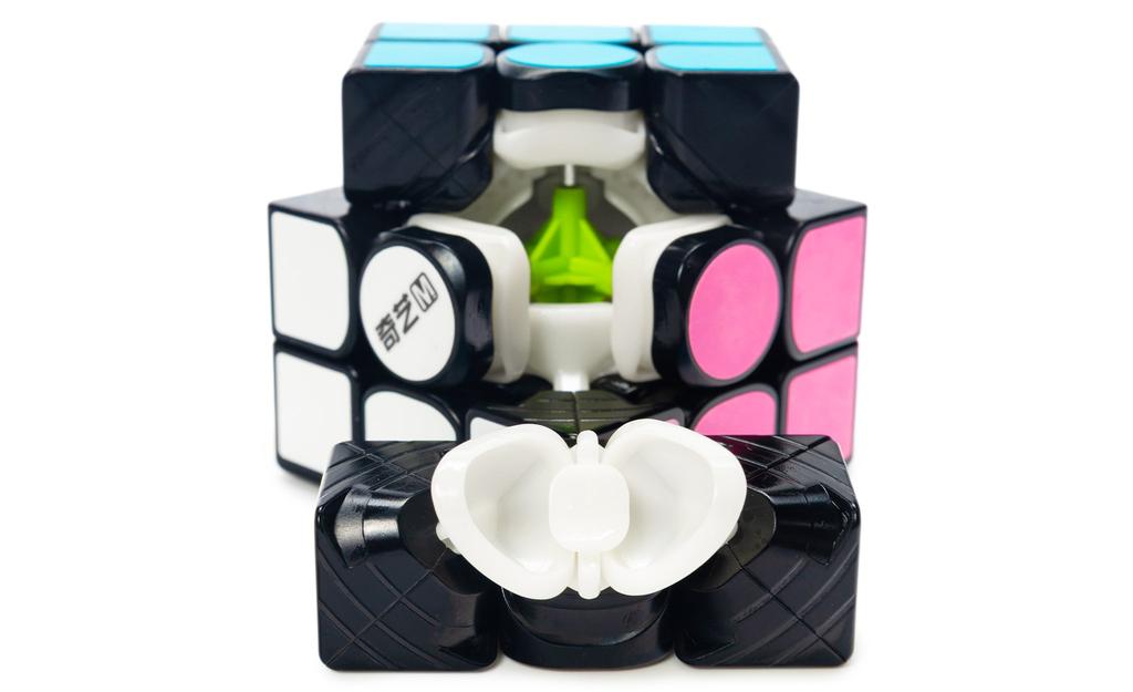 QiYi 3x3 (Magnetic, Glow in the Dark) | SpeedCubeShop