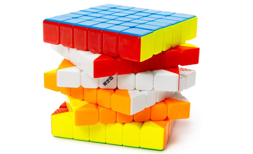 QiYi M Pro 6x6 (Magnetic, Ball-Core, UV Coated)