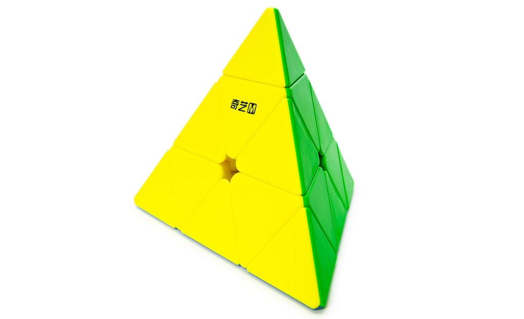 QiYi Warrior Pyraminx (Magnetic)