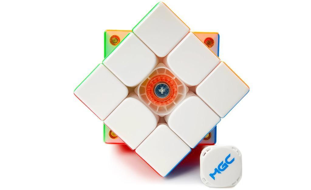 Rubik’s Cube 3x3 YJ MGC3 V2 Magnétique & Cube Store Rubik’s Cube 3x3 YJ MGC3 V2 Magnétique & Cube Store